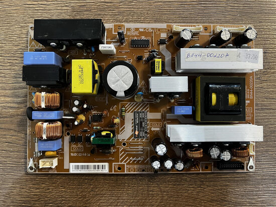 Maitinimo plokštė BN44-00220A